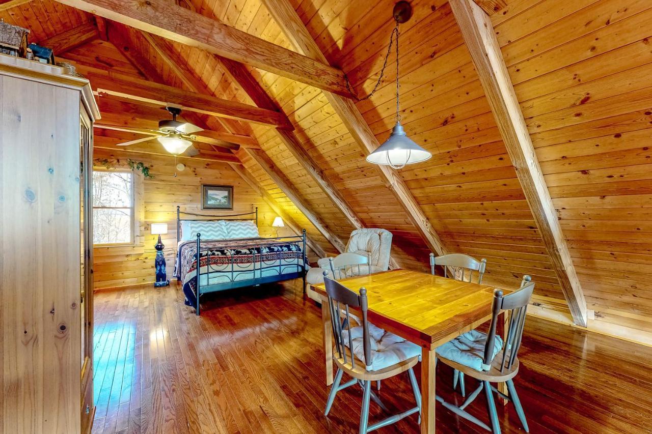 סביירוויל Lazy Bear Lodge מראה חיצוני תמונה